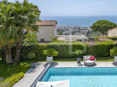 Villa de 7 pièces de luxe en vente Golfe-Juan, Provence-Alpes-Côte d'Azur