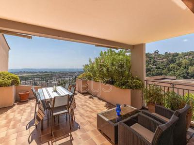 Appartement de 3 chambres de luxe en vente à Mandelieu, Provence-Alpes-Côte d'Azur