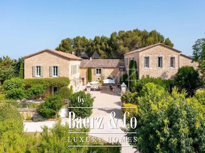 Maison de 27 pièces de luxe en vente à 84800, L'Isle-sur-la-Sorgue, Vaucluse, Provence-Alpes-Côte d'Azur