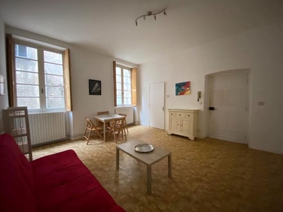 Location meublée appartement 1 pièce 47 m²