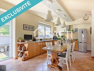 Vente maison 9 pièces 225 m²