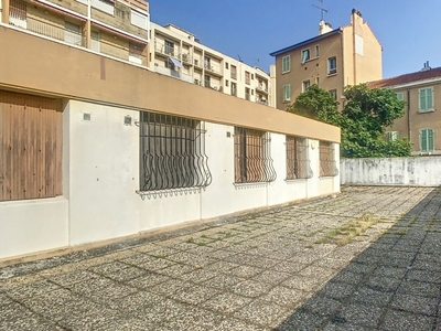 Appartement 1 pièce de 11 m² à Aix-en-Provence (13100)
