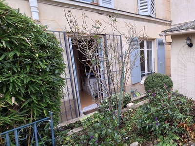 Appartement 2 pièces de 44 m² à Versailles (78000)