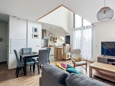 Appartement 3 pièces de 65 m² à Ris-Orangis (91130)