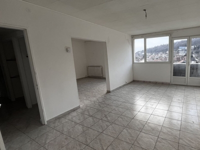 Appartement 5 pièces de 90 m² à Jœuf (54240)