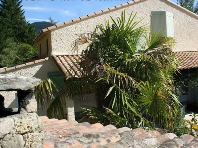 Location maison de vacance Poujols Hérault France