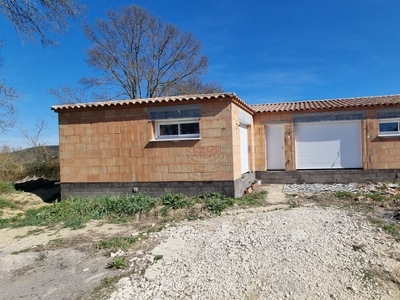 Maison traditionnelle 4 pièces de 110 m² à Lédignan (30350)