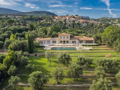 Villa de 13 pièces de luxe en vente Châteauneuf-Grasse, Provence-Alpes-Côte d'Azur