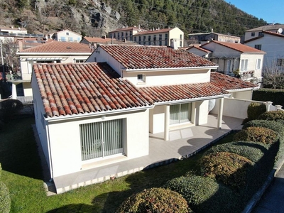 Maison de 3 chambres de luxe en vente à Digne-les-Bains, Provence-Alpes-Côte d'Azur