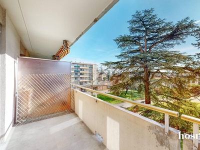 Bel Appartement à rénover- 3 pièces de 77,01 m2 - Lumineux, bien agencé, avec balcon, cave et stationnement - Rue Commandant Charcot à Lyon 5ème