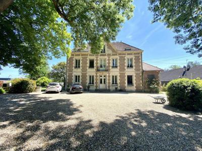 10 room luxury House for sale in Compiègne, France