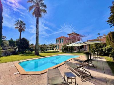 Villa de 9 pièces de luxe en vente Antibes, Provence-Alpes-Côte d'Azur
