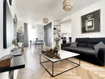 Appartement 2 pièces de 43 m² à Antibes (06600)