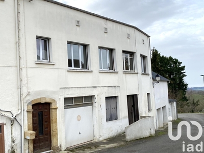 Appartement 5 pièces de 125 m² à Lembeye (64350)