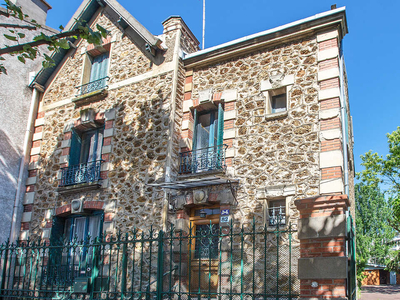 Vente maison 10 pièces 179 m² Vitry-sur-Seine (94400)