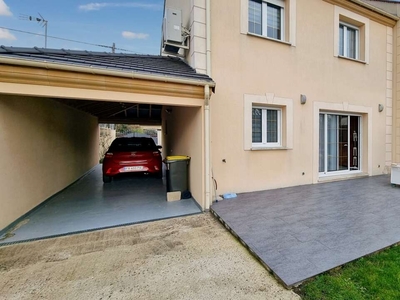 Vente maison 5 pièces 100 m² Pontault-Combault (77340)