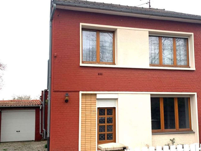 Vente maison 5 pièces 118 m² Saint-Amand-les-Eaux (59230)