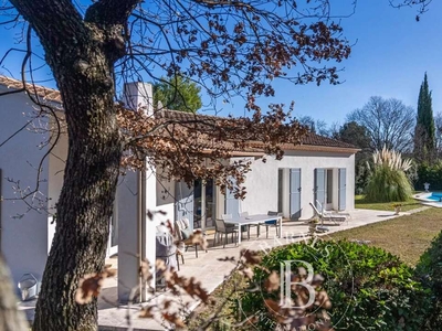 Vente maison 5 pièces 123 m² Aix-en-Provence (13090)