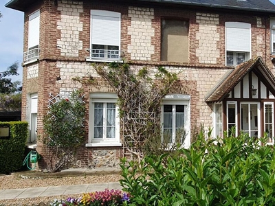 Vente maison 4 pièces 100 m² Saint-Pierre-Lès-Elbeuf (76320)