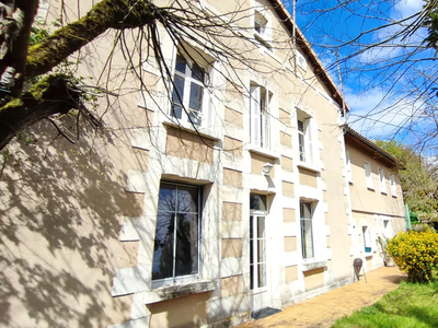 Vente maison 4 pièces 114 m² Poitiers (86000)