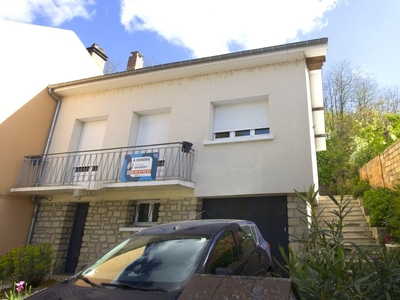 Vente maison 6 pièces 131 m² Saint-Rémy-Lès-Chevreuse (78470)