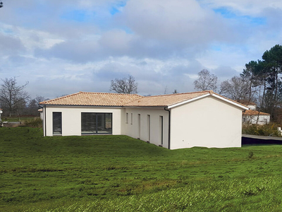 Vente maison à construire 95 m² Saint-Clar-de-Rivière (31600)