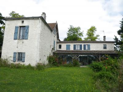 Vente maison 12 pièces 280 m² Montaigu-de-Quercy (82150)