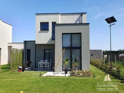 4 bedroom luxury House for sale in Bénouville, France