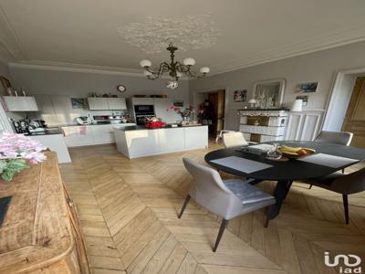 Maison 14 pièces de 400 m² à Marolles-sur-Seine (77130)