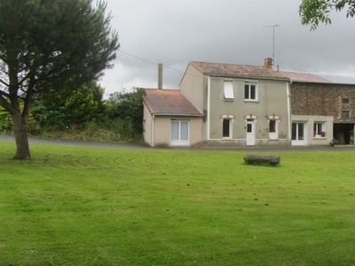 Vente maison 5 pièces 132 m² Villedieu-la-Blouere (49450)