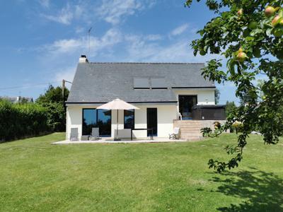 Maison tout confort avec SPA à 200 m de la plage (Finistère, Bretagne)
