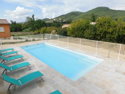 Villa neuve avec climatisation et piscine privée au pied des Cévennes entre Ardéche et Gard