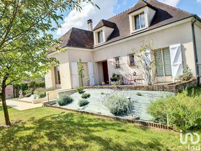 Maison 7 pièces de 155 m² à Fontenay-lès-Briis (91640)