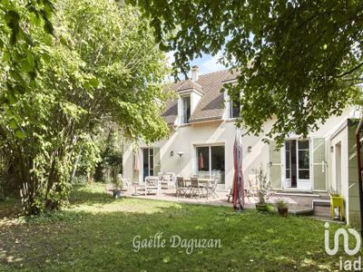 Maison 7 pièces de 208 m² à Bougival (78380)