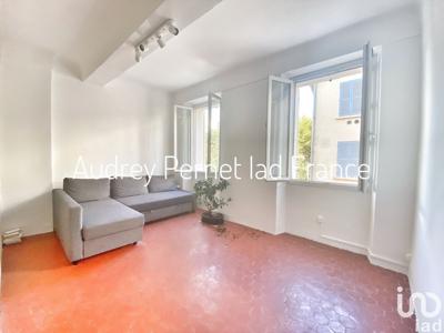 Appartement 2 pièces de 47 m² à Toulon (83000)