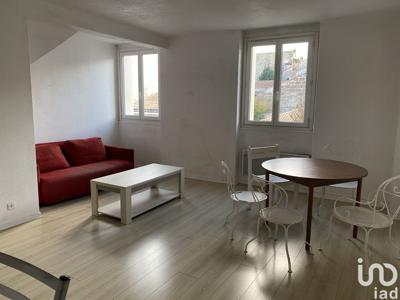 Appartement 3 pièces de 52 m² à Bordeaux (33000)