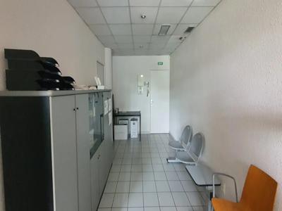 Bureau médical de 50 m²