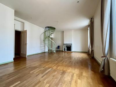 4 room luxury Duplex for sale in Tours, Centre