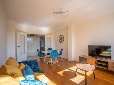 Location appartement 4 pièces 74.2 m²