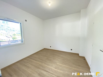 Location appartement 4 pièces 85.93 m²