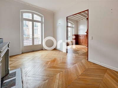 Location appartement 5 pièces 92.01 m²