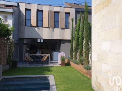 Maison 4 pièces de 126 m² à Bordeaux (33100)