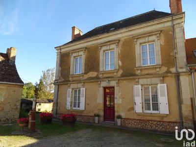 Maison 6 pièces de 150 m² à La Chapelle-d'Aligné (72300)