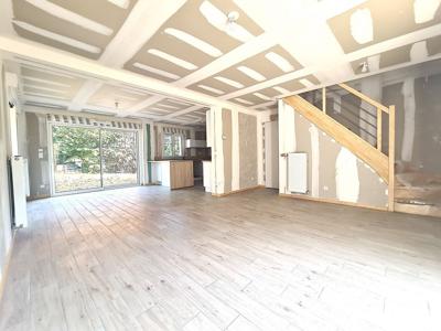 Maison 7 pièces de 110 m² à Savigny-sur-Orge (91600)