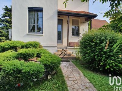 Maison 8 pièces de 175 m² à Pont-sur-Yonne (89140)