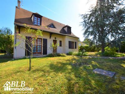 7 room luxury House for sale in Les Essarts-le-Roi, France