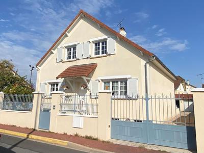 Prestigieuse Maison en vente Franconville, Île-de-France