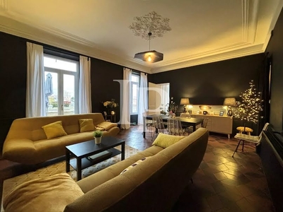 Vente appartement 5 pièces 136.04 m²