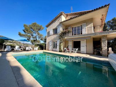 Villa de 6 pièces de luxe en vente Vallauris, Provence-Alpes-Côte d'Azur