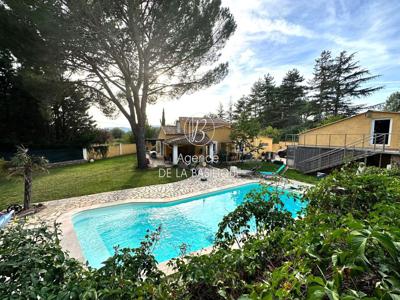 Villa de luxe de 5 pièces en vente Saint-Maximin-la-Sainte-Baume, Provence-Alpes-Côte d'Azur